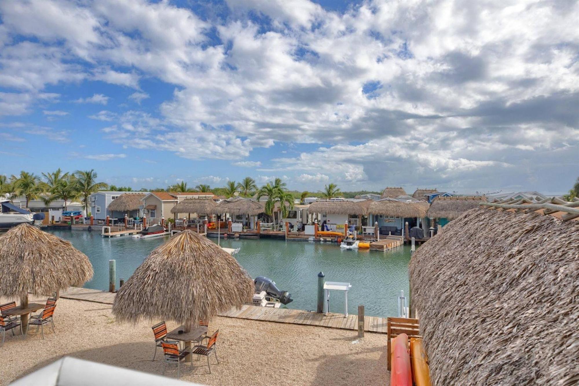 Waterfront Studio 2, Couples Oasis, Kayaks, Pool Jewfish Ngoại thất bức ảnh